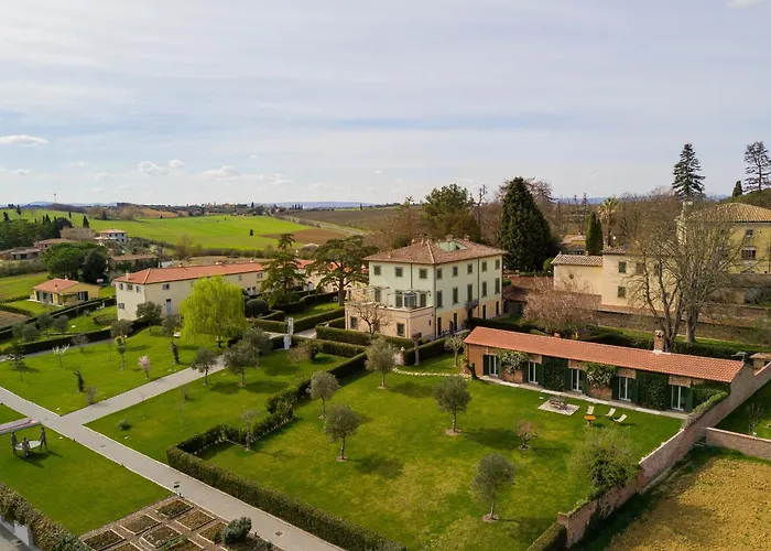 Borgo Syrah Resort Cortona