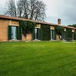 Borgo Syrah 度假村 4*