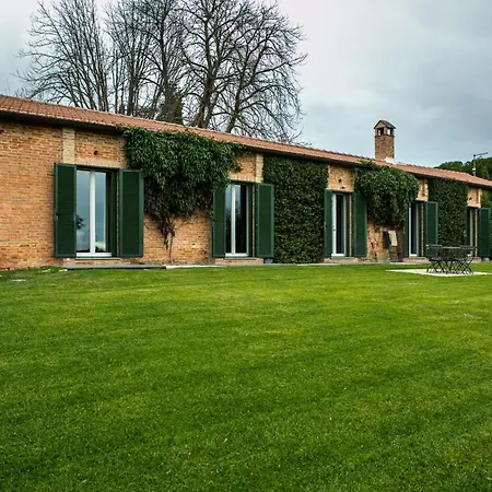 Borgo Syrah Resort 4*