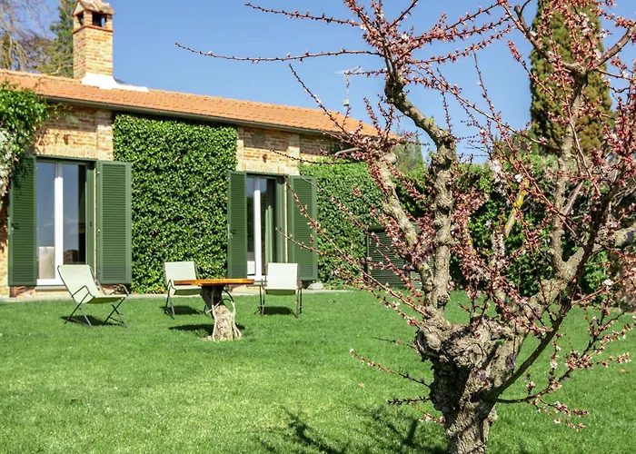 Borgo Syrah Feriested Cortona